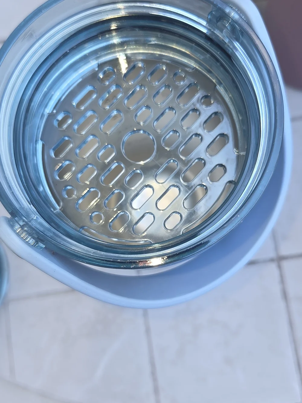 MultiShaker 25oz - Picture 4 of 5